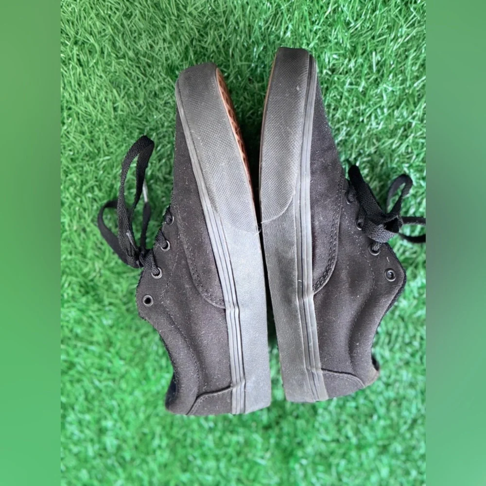 Vans Classic‎ Black Youth Sneakers Size 4